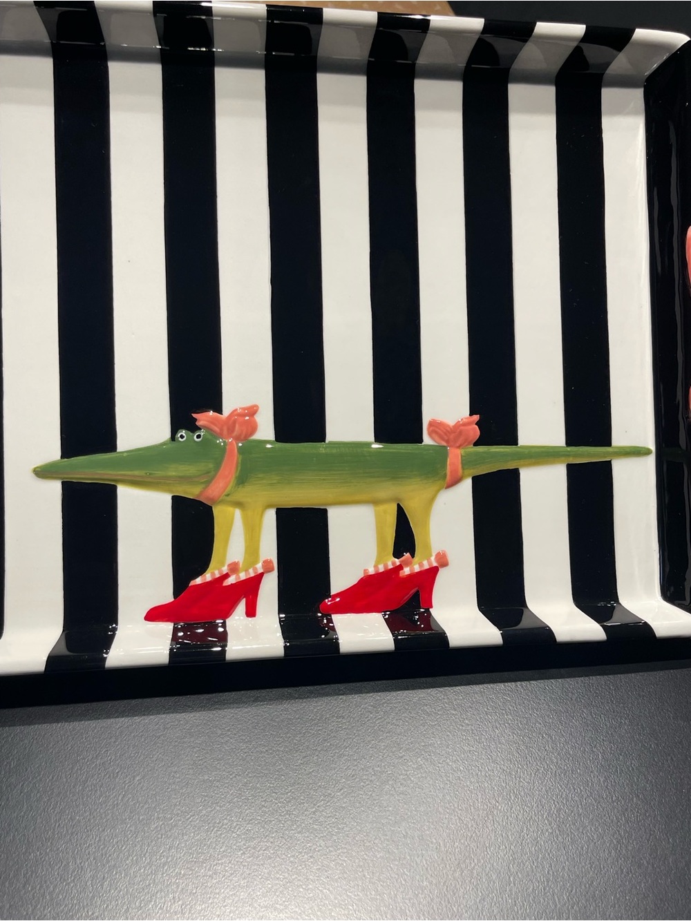 Mackenzie Childs Patience Brewster Gloria Alligator Tray - Picture 8 of 10